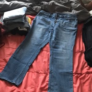capri mid rise jeans